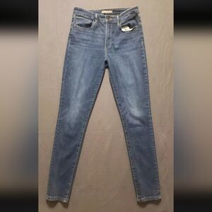 Levis Size 31 Blue